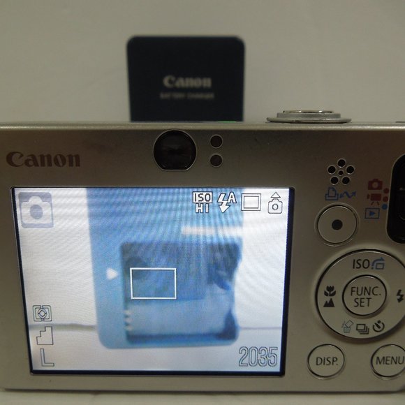 Canon PowerShot SD1000 7.1MP Digital Elph Camera with 3x Optical Zoom - Picture 7 of 8